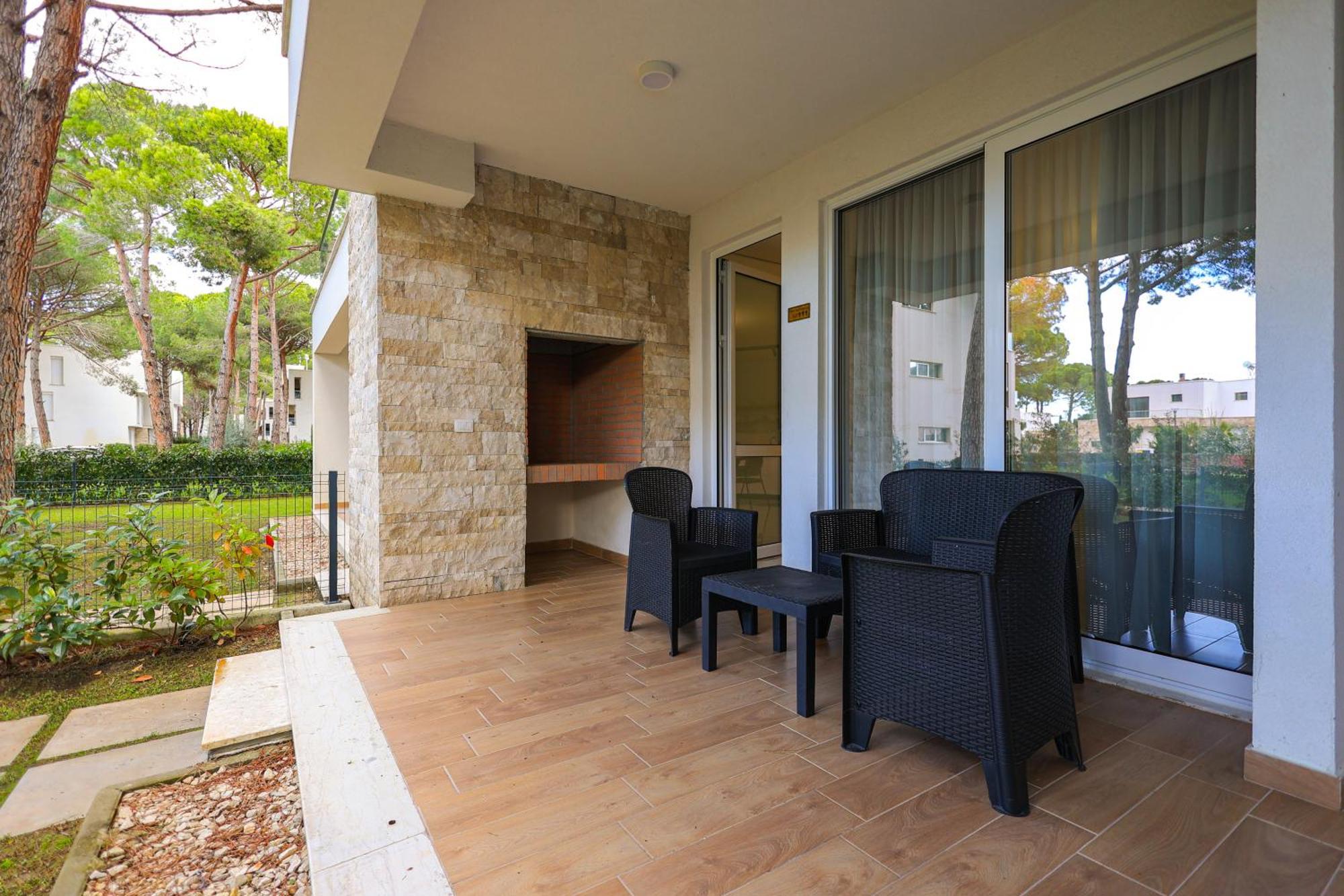 Sanpietro Vacation Apartments Durres Exterior photo